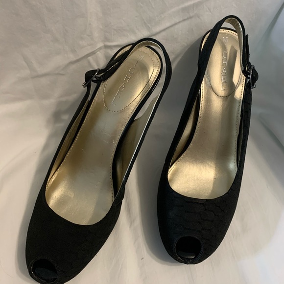 MICHAEL Michael Kors Shoes - Michael Kors “Sammie” peep toe heels size 9 …